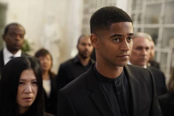 Vražedná práva - Jsi ten práskač? - Z filmu - Alfred Enoch