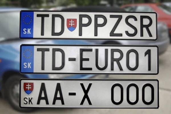 Staré dizajny EČV sa ešte neminuli: Kto sa dostane k NOVÝM tabuľkám?