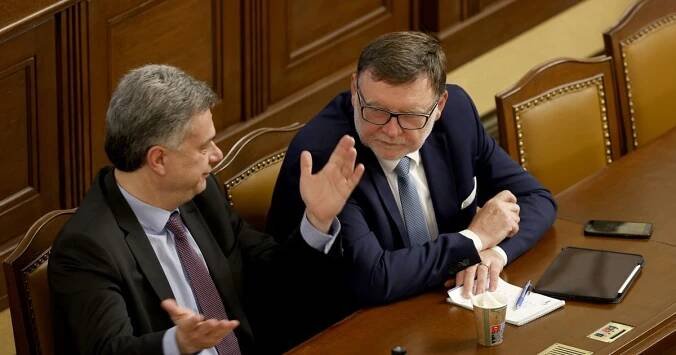 Blažek a miliarda od gaunera: O bitcoinech kromě Stanjury věděl i Fiala!