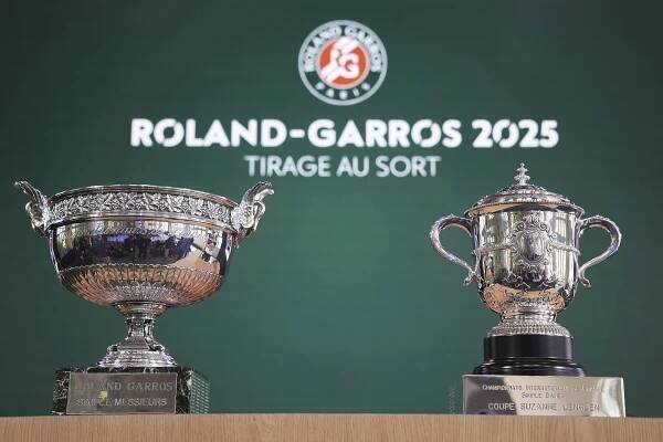 Roland Garros 2025: pavouk dvouhry mužů a žen, tituly získali Alcaraz a Gauffová