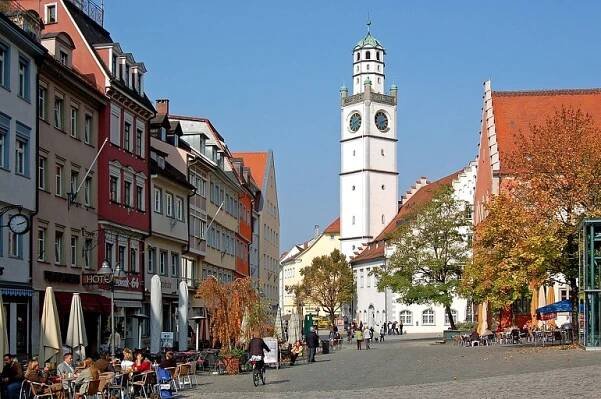Marienplatz, Ravensburg (photo by Gerhard Giebener - CC BY 2.0)