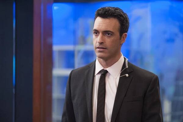 Viceprezident(ka) - Chicklet - Z filmu - Reid Scott