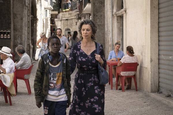 Život před sebou (2020) - Recenze, Galerie, Videa a Články