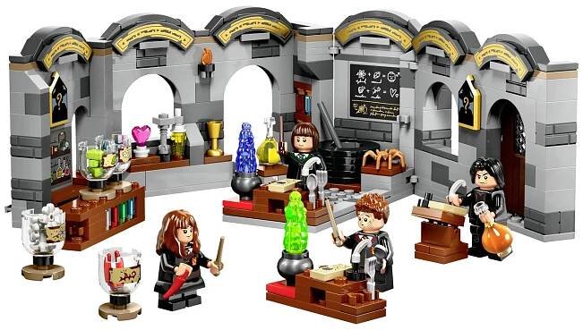 76431 LEGO® HARRY POTTER™ Zámek Hogwarts™: Zaubertranvyučování