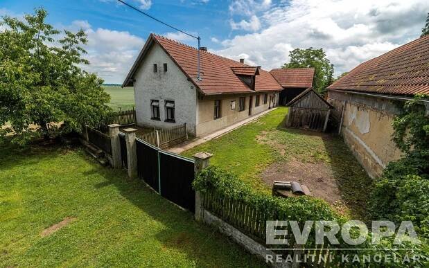 Prodej dům - Skochovice, Nový Bydžov, 220 m2