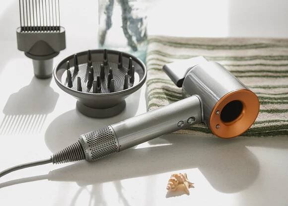 Vysoušeč vlasů Dyson Supersonic HD07 nikl/měď Počet teplotních rozsahů 4