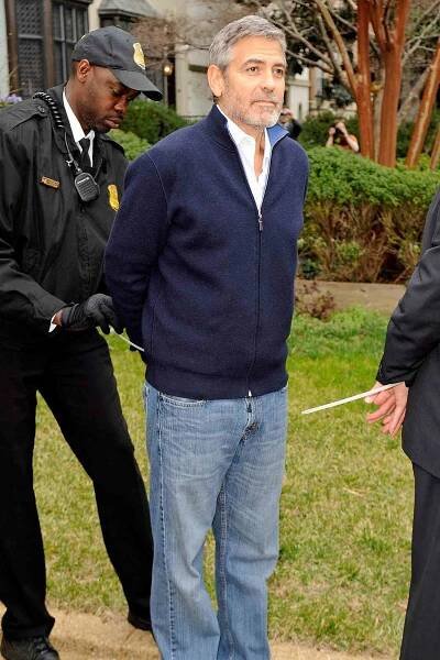 george-clooney-arrest-1333x2000