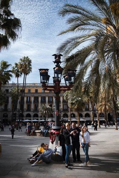 Plaça Reial – Barcelona's palm-filled square/playground (Gothic Guarter)