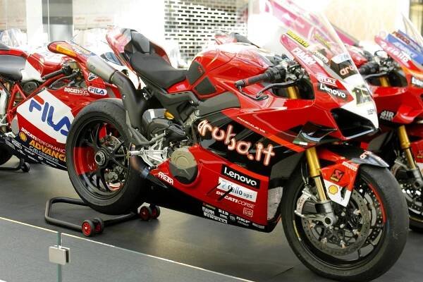 Speciál MotoGP vzdává hold Rossimu: ozdoba nové výstavy motorek v Olympii u Brna