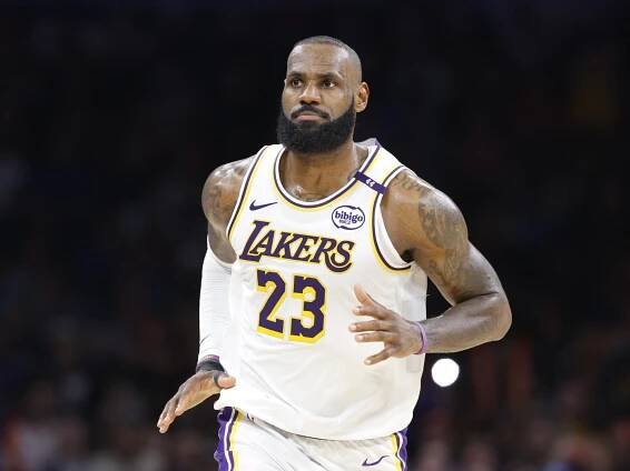 LeBron James si připíše další rekord. Nastoupí do 23. sezony NBA - Sport.cz