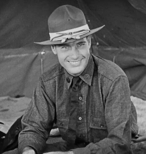 Soubor:Richard Arlen in Wings trailer.jpg – Wikipedie