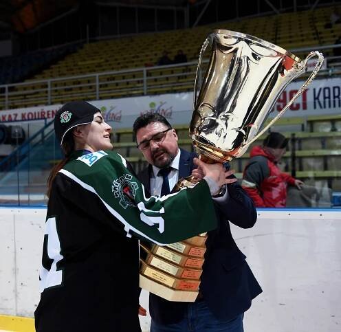 Příbramské hokejistky usedly zaslouženě na extraligový trůn
