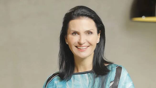 Michaela Bakala: Jak vypadá výchova v bohaté rodině, jak se cítí po 50 a na jakou školu se chystá? - Proženy.cz