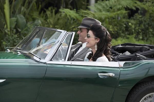 Šílenci z Manhattanu - Časová pásma - Z filmu - Jon Hamm, Jessica Paré