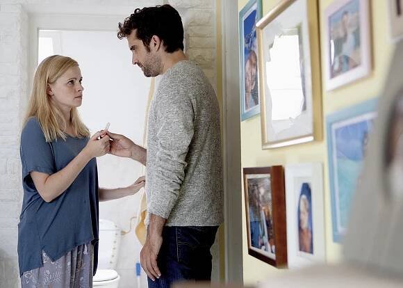 Es bleibt in der Familie - Z filmu - Jennifer Ulrich, Oliver Wnuk