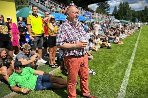 Benefiční zápas, Real Top Praha, SK Beskyd Čeladná, na snímku starosta Pavol Lukša, Čeladná, 2. srpna 2025