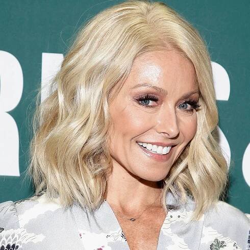 Kelly Ripa Responds to Fans Saying She Got a Nose Job and Veneers