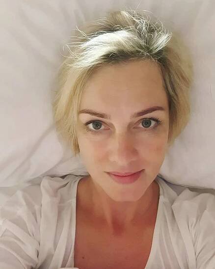 Kráska musela „pod kudlu“: Monika Hilmerová zamířila do nemocnice přímo ze zkoušky!