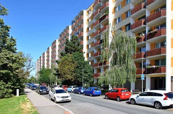 1+1 v OV Brno - Lesná, ulice Loosova
