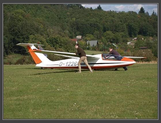 SZD-32 Foka 5 (D-1226), letiště Brno-Medlánky