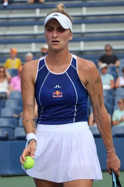 Soubor:Markéta Vondroušová (2023 US Open) 17.jpg