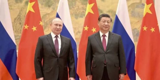 Čína pomáhá Rusku obcházet sankce. Dodává mu čipy, vysílačky i drony