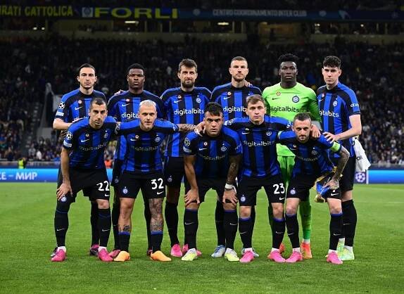 Inter-Benfica Lisabon 3:3 (Liga mistrů 2022-23) - FC INTER MILANO