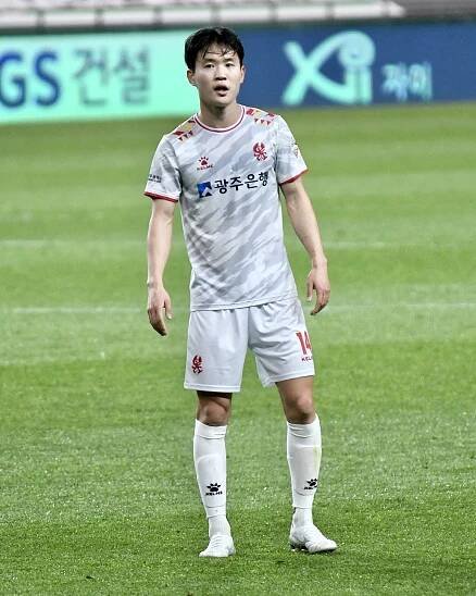 Jeong Ho-yeon