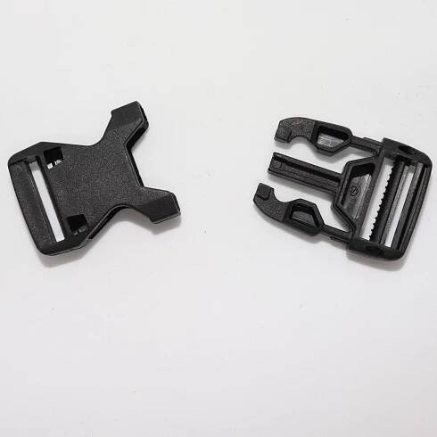 Plastová spona trojzubec 20 mm Plastová spona trojzubec 20 mm - eshop.astonasklad.cz