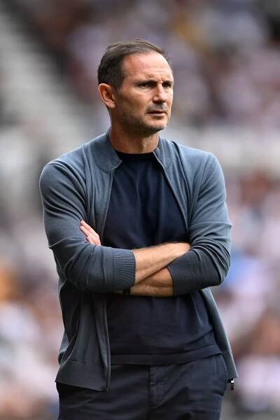 Frank Lampard manages Coventry City during the Sky Bet Championship match between Derby County and Coventry City at Pride Park in Derby, England, on August 16, 2025
