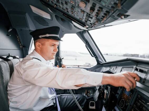 Pilotní výcvik na letišti Roudnice - Letiště Roudnice nad Labem