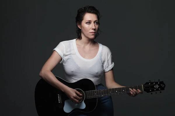 Martha Wainwright press photo