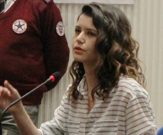 Beren Saat Biography - Facts, Childhood, Family Life & Achievements