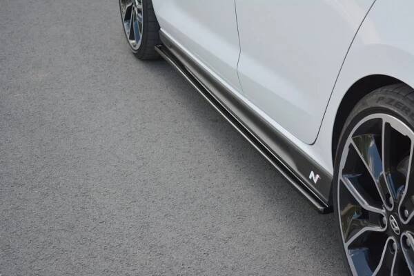 Prahové lišty HYUNDAI I30 III N carbon look | TuningStyle.cz