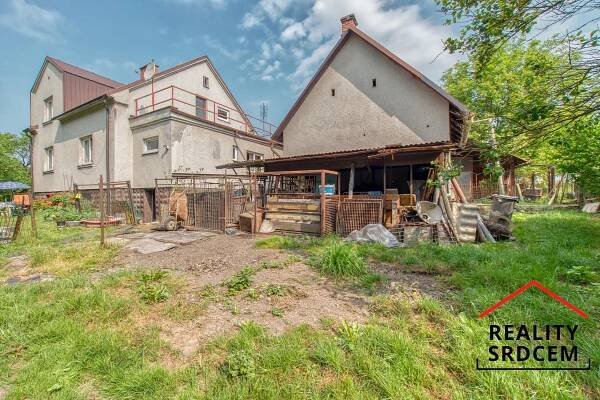 Prodej rodinného domu 6+1 s garáží a hospodářskou budovou, obec Šenov u Ostravy