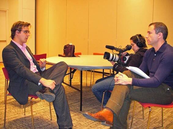 Chris Hayes - Wikipedia