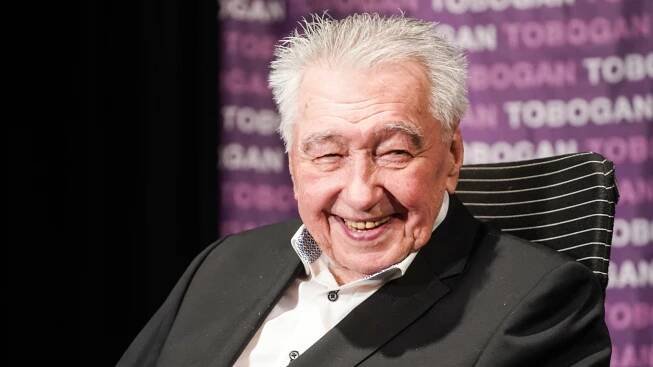Josef Zíma náhle skončil v nemocnici. Zčernala mu noha, hrozila amputace – eXtra.cz