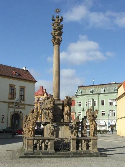 Soubor:Chomutov Holy Trinity 0736.JPG – Wikipedie