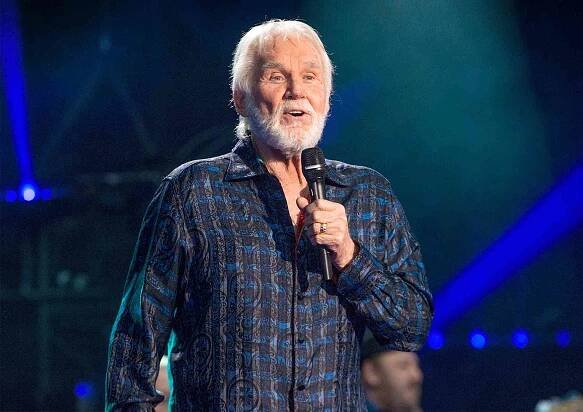 2017 CMA Music Festival - Day 1