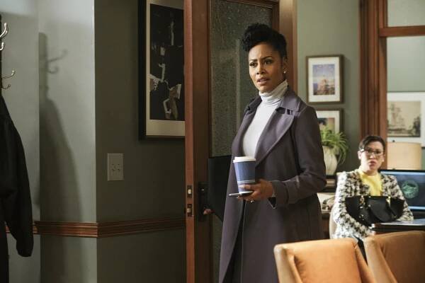 All Rise - The Tale of Three Arraignments - Z filmu - Simone Missick