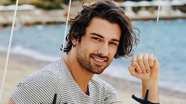 Alp Navruz Biography, Series, Height, Age, Parents, Instagram, Girlfriend,