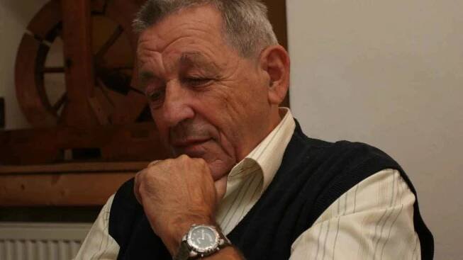 Zemřel slavný hokejový brankář Mikoláš, prohrál boj s těžkou nemocí