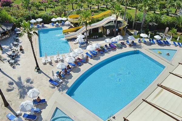Hotel Royal Atlantis Beach