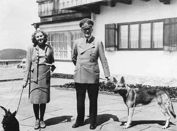 Rodina Adolfa Hitlera: Kdo byl ve skutečnosti jeho dědeček?