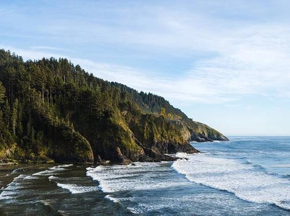 17 Oregon Coast Towns to Add to Your Road Trip Bucket List in 2025 - Uprooted Traveler