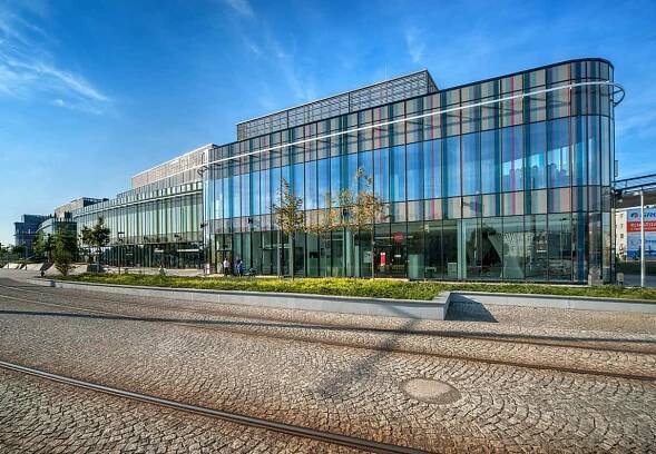 OC Galerie Šantovka - skleněný klenot Olomouce 3 - Bydlení Raz Dva