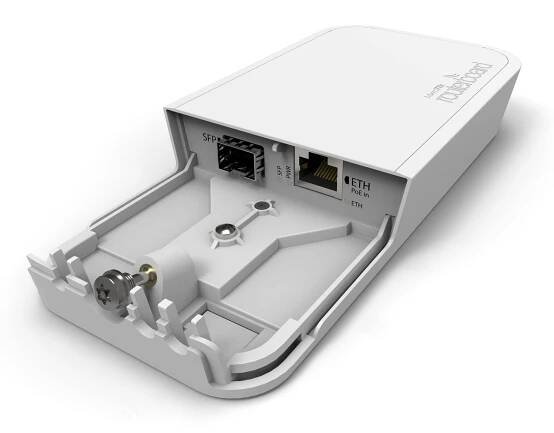 MikroTik Média konvertor Optika/ Metalika RBFTC11 - obrázek č. 1