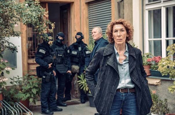 Adele Neuhauser - Místo činu - Messer - Z filmu