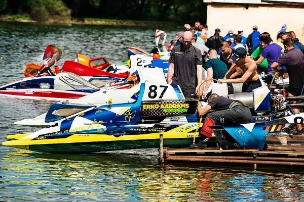 Na rybníku Olšovec se o víkendu jely závody světového šampionátu HydroGP.