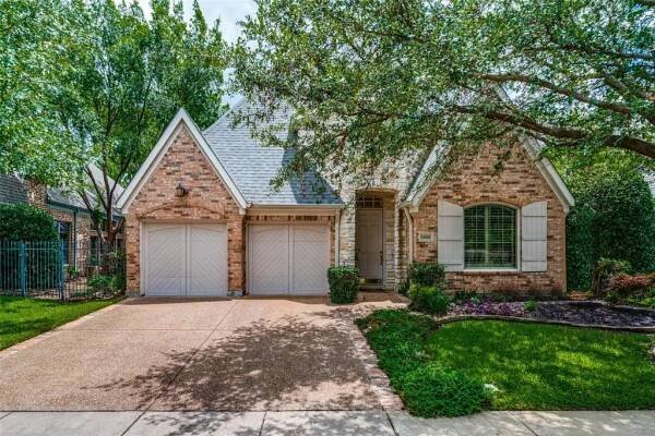 5029 Stronebridge - Nicole Andrews Group